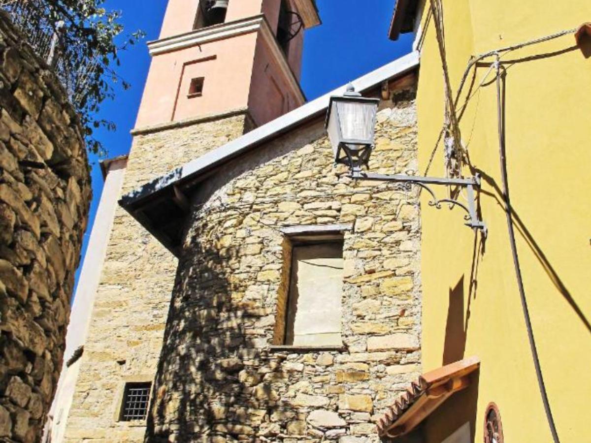 Casa Ginni Con Piscina E Giardino Caravonica Bagian luar foto